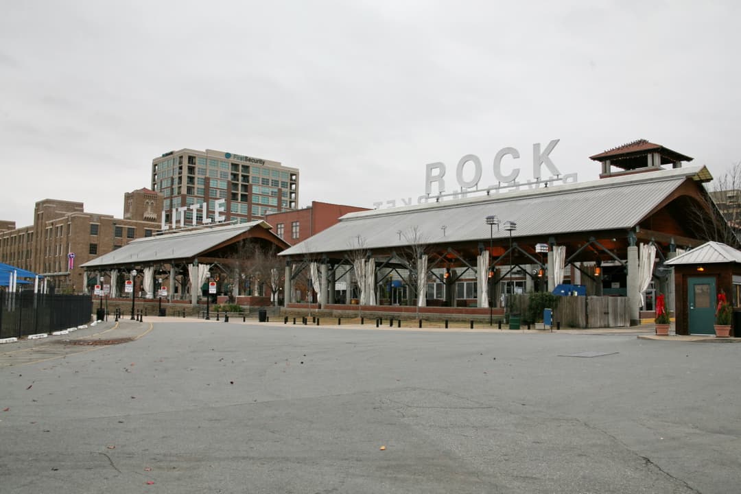 Picture of the River Center in Little Rock, Arkansas.
